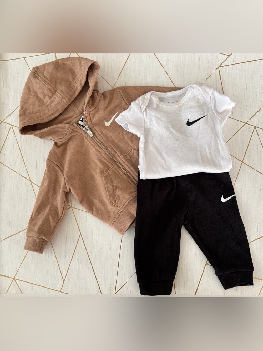 Nike Baby Bundle  3-Piece Set - Tan Hoodie, White Onesie & Black Joggers